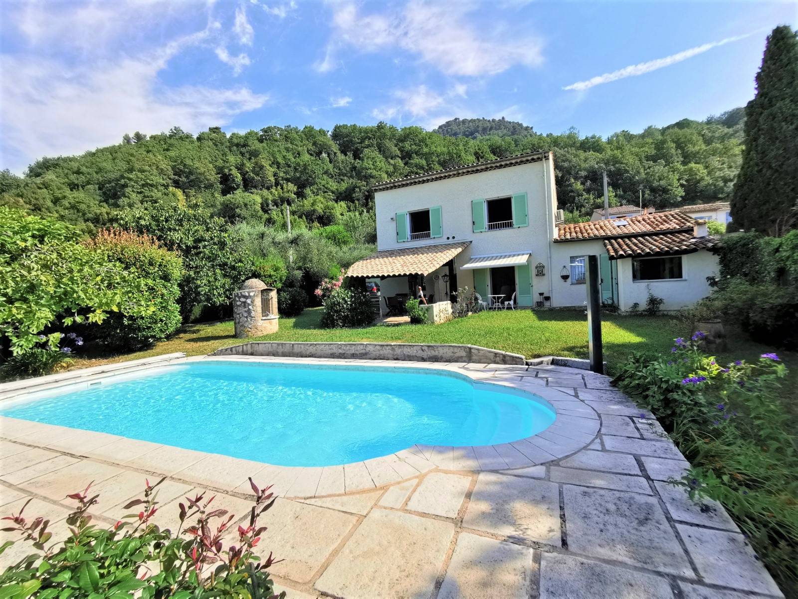 Villa en VIAGER OCCUPE à VENCE (dans les Alpes-Maritimes) avec piscine