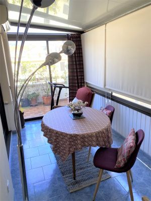 VIAGER OCCUPE appartement dans résidence avec services pour seniors "Les Hespérides" à NICE CENTRE rue Gioffredo